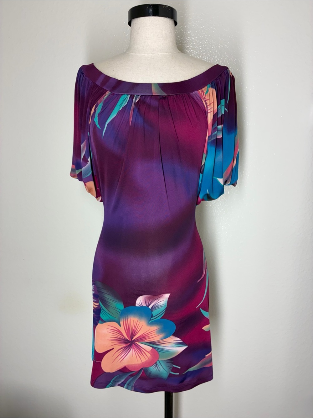Purple Tropical Floral Print Off-Shoulder Mini Dress, size Small